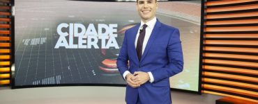 LUIZ-BACCI_CA_056_EDU-MORAES-990x556