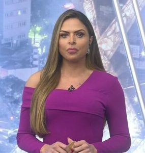 Record-emite-nota-de-repudio-contra-agressao-sofrida-por-apresentadora-990x557