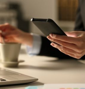 4 obstáculos enfrentados por mulheres que empreendem na comunicação