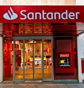 Banco Santander busca por analista de comunicação