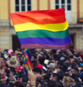 Em podcast, Grupo Comunique-se faz entrevista sobre orgulho LGBTQIA+