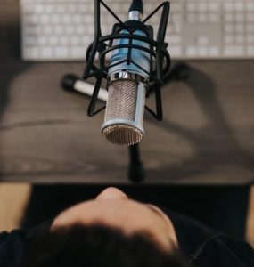 Escola Digitalista abre inscrições para curso de podcast