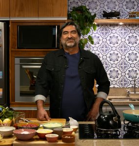 Zeca Camargo estreia à frente de programa na TV por assinatura
