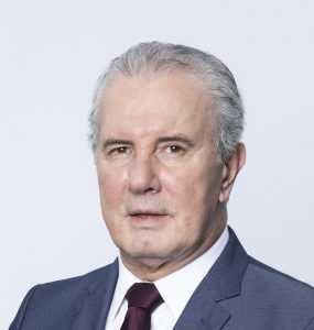 Celso Freitas retorna à bancada do Jornal da Record
