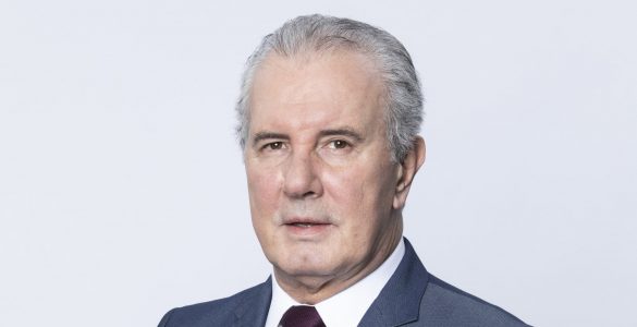 Celso Freitas retorna à bancada do Jornal da Record