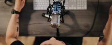 Empresa lança podcast de entrevistas com fundadores de startups