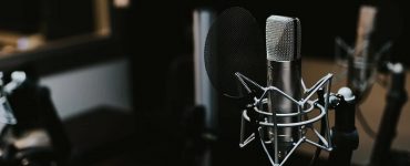 microfone - âncora & apresentador - prêmio comunique-se 2021