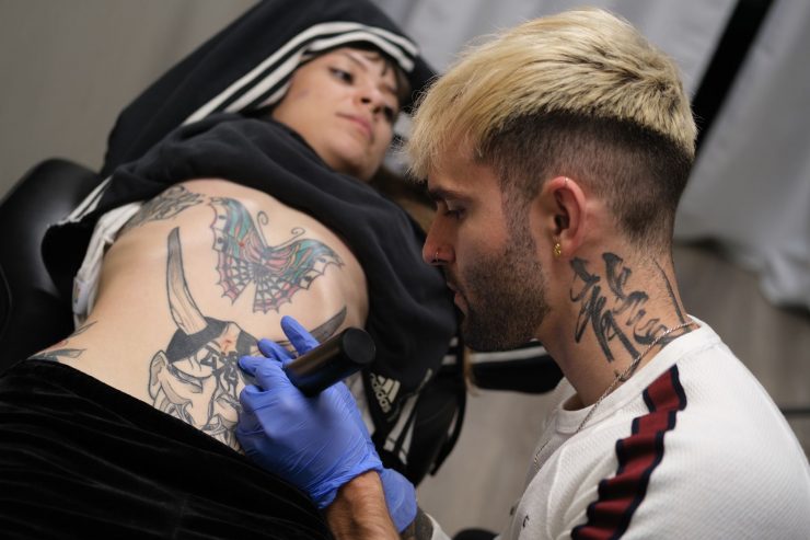 Tatuadores em Los Angeles que Valem a Espera