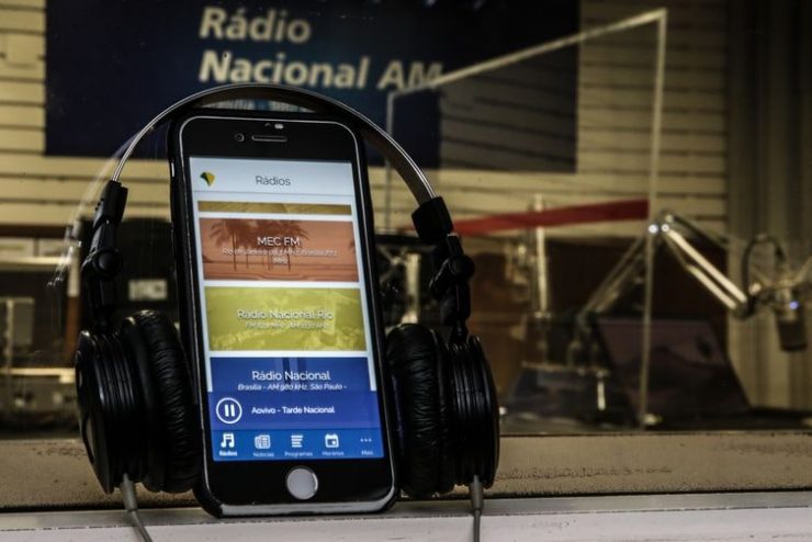 Rádio Nacional fecha 2021 com audiência em alta