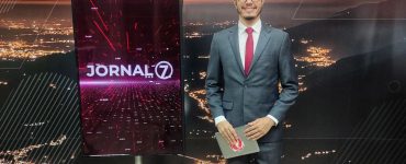 Após mal súbito, apresentador volta ao trabalho em canal de TV