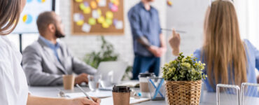Ofertas de vagas de trabalho em home office caem no Brasil