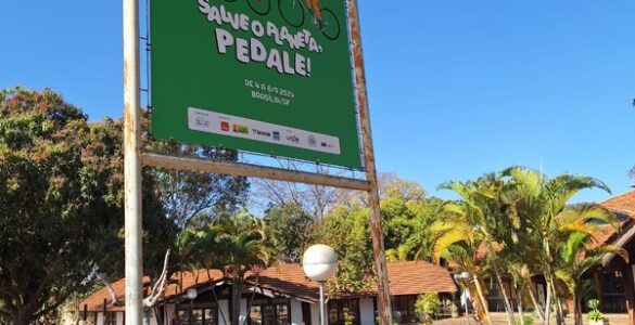 Evento faz bicicletas dominarem a paisagem em Brasília