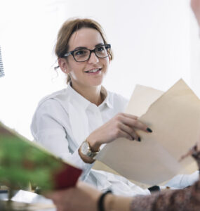 Setor de contact center abre 700 vagas de empregos CLT