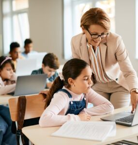 Uso da IA facilita o aprendizado bilíngue na educação básica