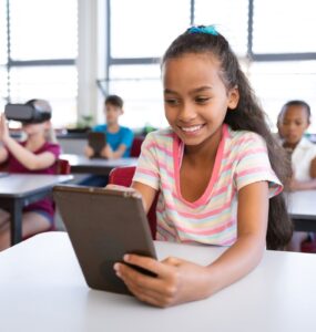 Plataforma da Jovens Gênios une educação e tecnologia