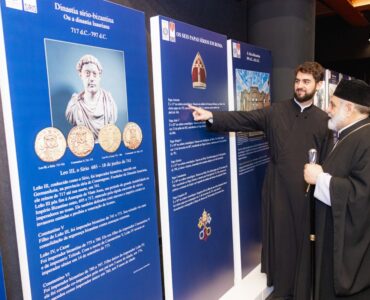 Esporte Clube Sírio promove exposição de arte com peças sírias
