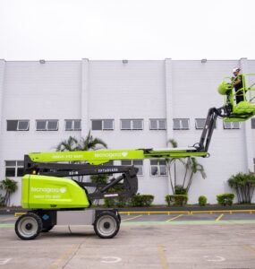 Plataformas elevatórias trazem opção para trabalho em altura