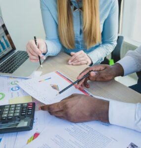 Serviço de gestão financeira é alternativa para empresários