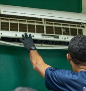 Ar-condicionado: higienização do filtro demanda atenção