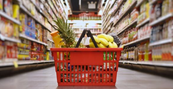 Mais brasileiros estão parcelando compras de supermercado