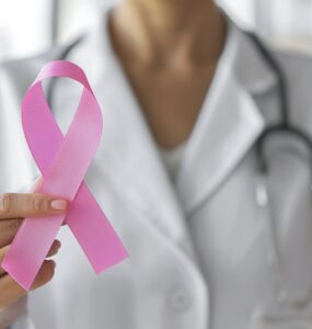 Outubro Rosa traz importância da prevenção ao câncer de mama
