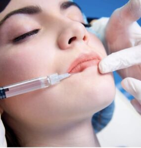 Cirurgião-dentista usa botox para fins estéticos e funcionais