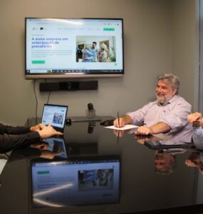 PJUS apresenta seu novo modelo de parcerias