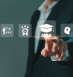MBA em Tecnologia potencializa carreira de líderes em diversos setores