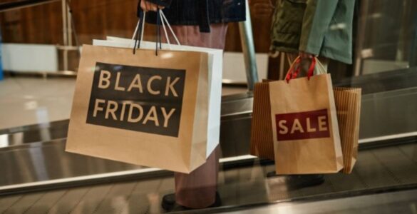 Consciência ao comprar ajuda no orçamento na Black Friday