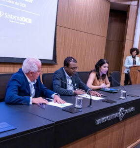 Líderes do cooperativismo se reúnem em evento da Fenasbac