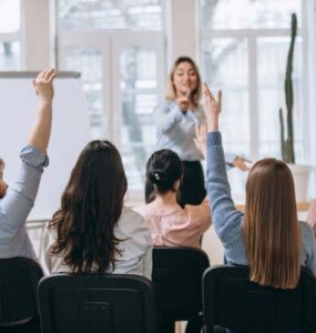 Empresas investem em treinamentos para impulsionar entrosamento e resultados