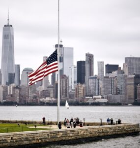 Vitória de Trump traz dúvidas sobre emissão de Green Card