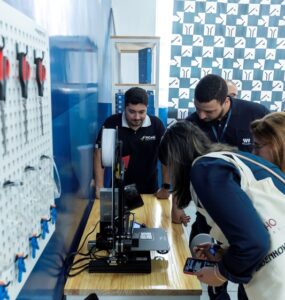 Projeto Engenhoka leva robótica a escolas públicas