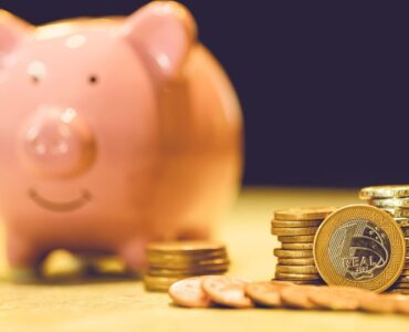 Com alta dos juros, renda fixa chega aos R$ 4 trilhões