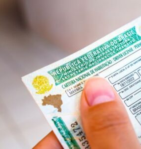 Infrações de trânsito podem levar à suspensão da CNH