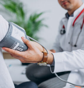 Hábito de realizar check-up médico pode prevenir problemas graves de saúde