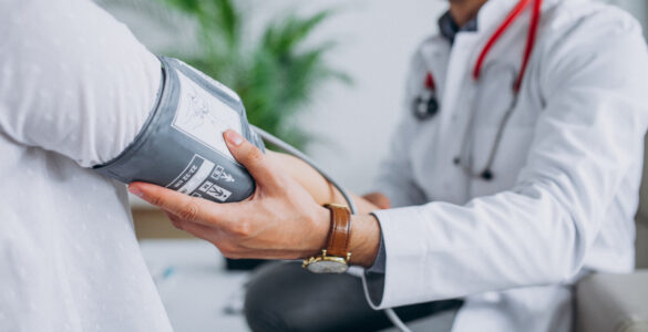 Hábito de realizar check-up médico pode prevenir problemas graves de saúde