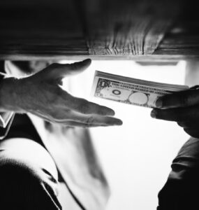 Especialista explica sobre Improbidade Administrativa