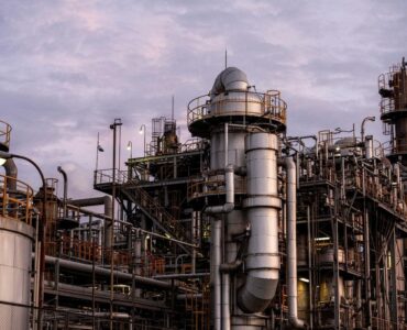 Filtração industrial pode ajudar na redução de emissões no setor petroquímico