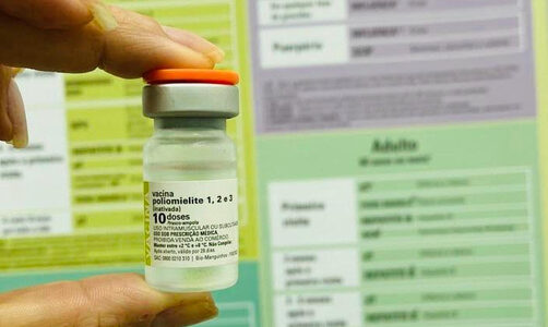 Vacinação contra poliomielite adota método injetável mais seguro