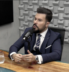 Faustino Junior explica formas de construir empresas
