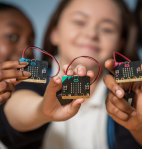 Micro:bit lança plataforma para crianças aprenderem IA