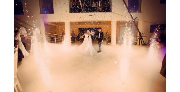 Tendências de casamento levam casais a economizar nas festas