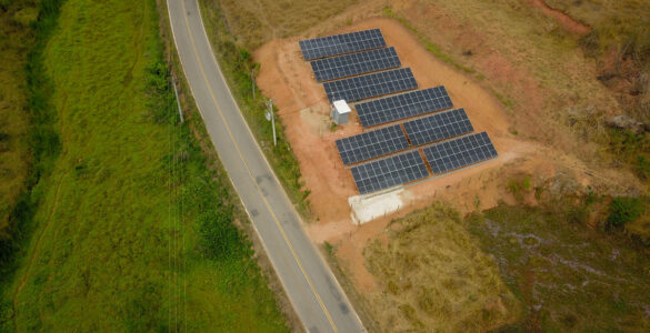 Energia solar movimenta R$ 200bi e segue em expansão em 2025