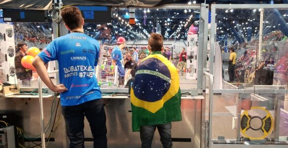 Robótica: Custom Logic apoia projeto de ensino para jovens