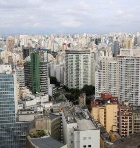 Mercado imobiliário de SP cresce 24% nas vendas em 2024