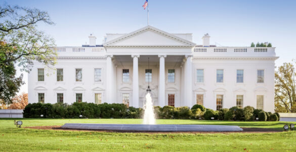 Medidas são anunciadas por Donald Trump em sua chegada à Casa Branca