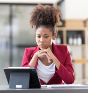 Escolha entre propostas de emprego envolve mais que salário