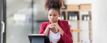Escolha entre propostas de emprego envolve mais que salário