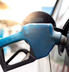 Petróleo enfrenta desafios e oferece oportunidade no Brasil